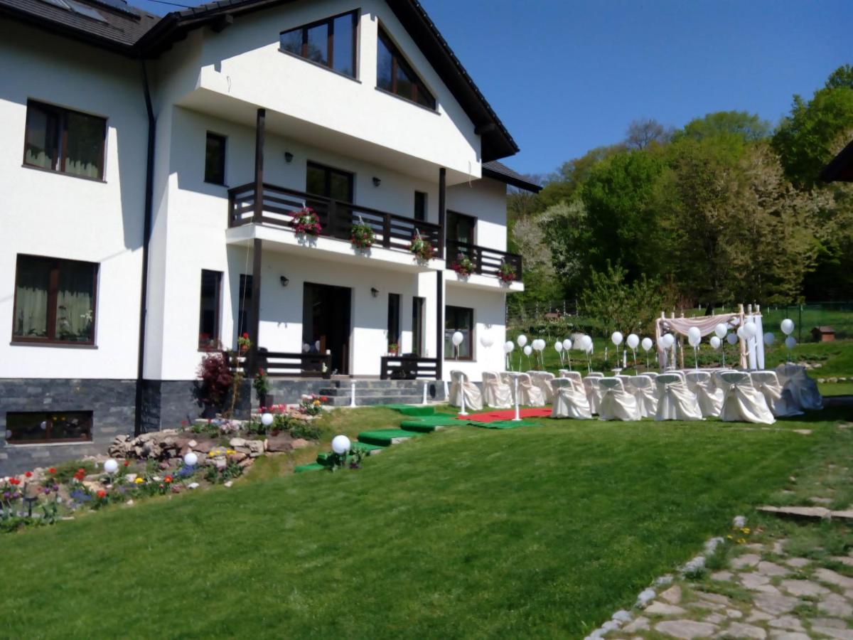 Dragomirna Sunset Otel Mitocu Dragomirnei Dış mekan fotoğraf