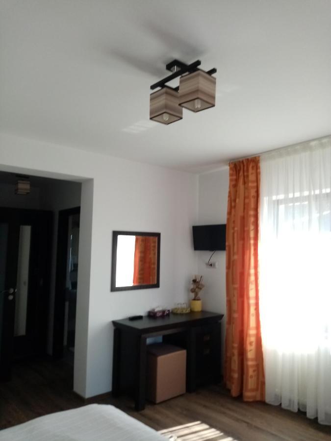 Dragomirna Sunset Otel Mitocu Dragomirnei Dış mekan fotoğraf